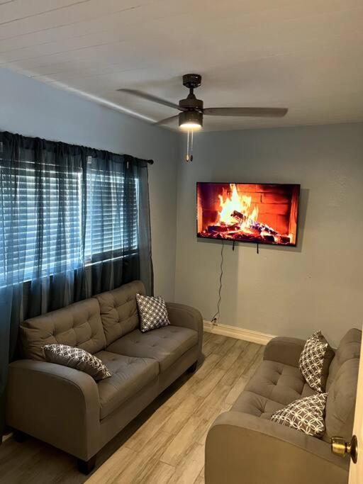 3Bdrm Modern Entertainment Home オーランド エクステリア 写真